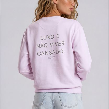 Luxo Recycled Sweatshirt in lavender with Luxo É Não Viver Cansado back print